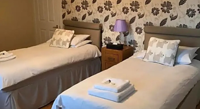 Номер Standard The Crown Hotel