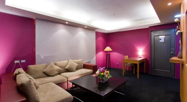 Номер Deluxe H.M.Hotel