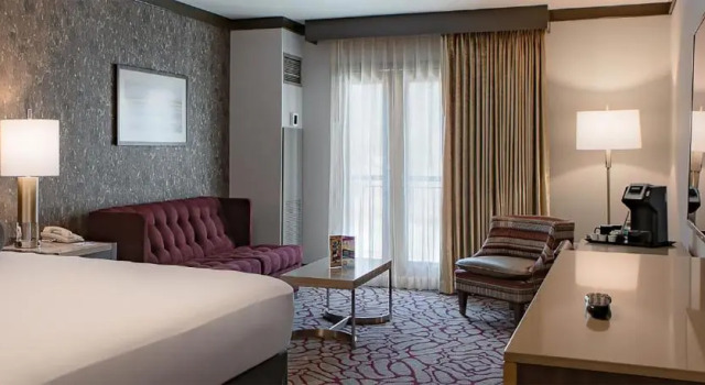 Полулюкс Horseshoe Black Hawk Hotel & Casino - A Caesars Rewards Destination