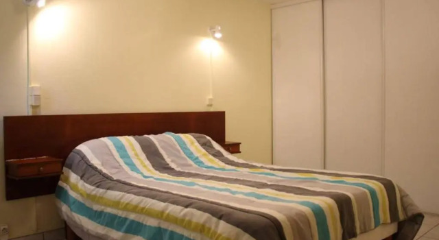 Maison Saint-Pierre-d'Oléron-La Cotinière, 3 pièces, 4 personnes - FR-1-246A-31, Rezerwuj Hotel Hotele w Charente-Maritime z parkingiem, Parking
