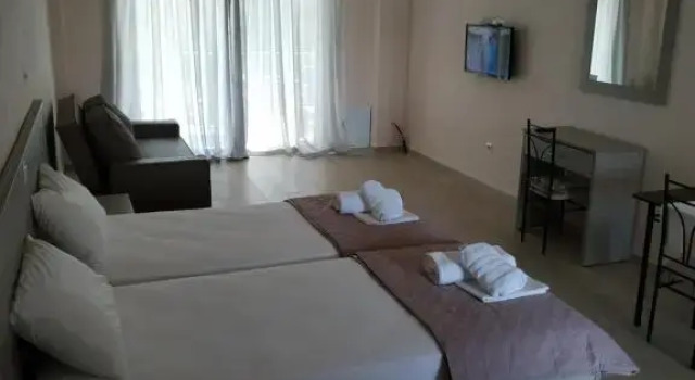 Lighthouse Apartments, Book Apartment Chiliadou 