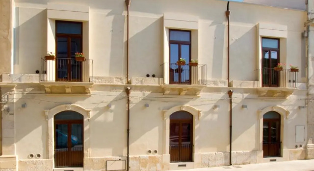Апартаменты Kyanos Residence