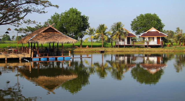 Rai Lam Poo Farm and Camping Resort, Rezervovat Kemp Hotely v Central Thailand se snídaní, Snídaně