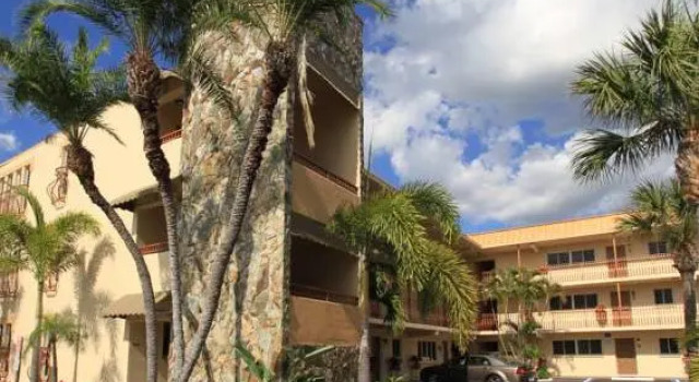 Номер Standard Westwinds Waterfront Resort