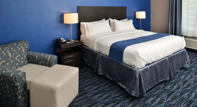 Holiday Inn Express Peekskill, Rezerwuj Hotel Hotele w Peekskill z basenem, Basen