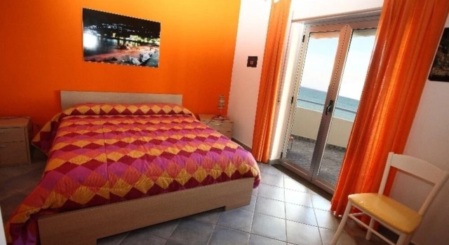Residence Mare Blu, Buchen Sie Hotel Capo dʼOrlando Sizilien