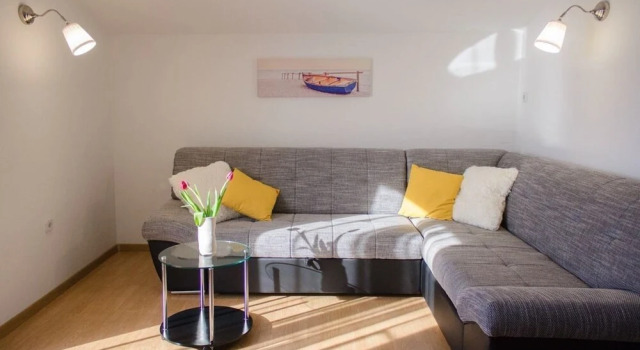 Apartments Ivo 1728