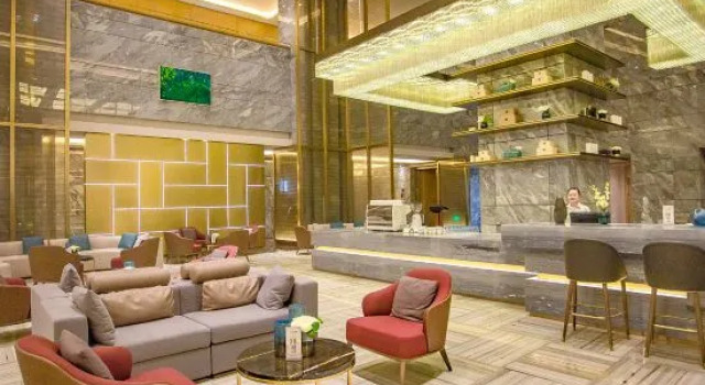Phoenix New Century Grand Hotel, Rezervasyon Otel Linchuan Çin