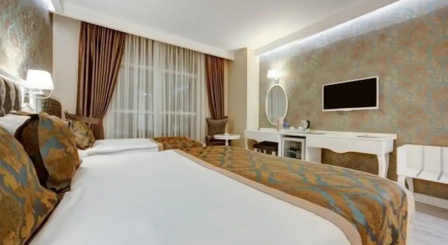 Трёхместный номер Superior с видом на город Navona Otel Mersin