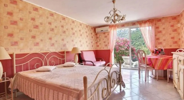 Magnifique Villa,Calme,Vue dégagée,Piscine,Parking,Wifi,Clim