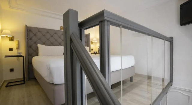 Номер Superior GOLDEN TULIP CANNES HOTEL de PARIS