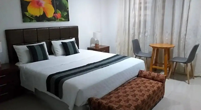 Summerhayes Lodge Room1, Забронировать Отель Дасмариньяс Лусон