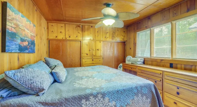 Rapid City Cottage w/ Patio Near Beach Access!, Varaa Lomakoti Rapid City Michigan