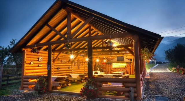 La Bucovineanca, Rezervovat Hotel 3hvězdičkové hotely v Suceava, 3*