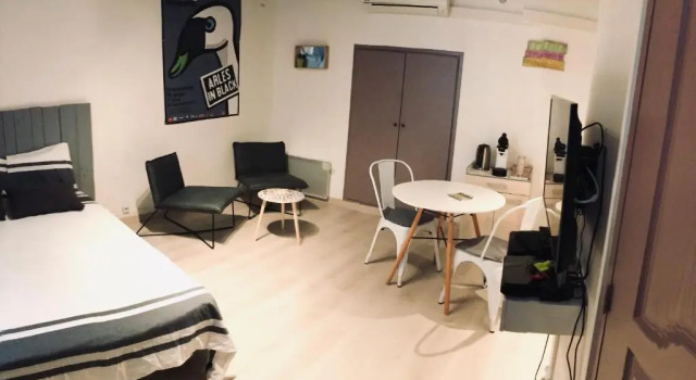 Studio Typique Et Cosy Climatise.
