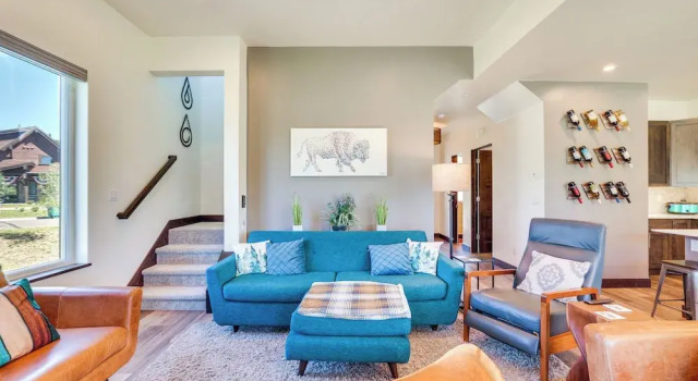 Hike, Ski, Golf, & Fish: Silverthorne Townhome!, Rezerwuj Apartament Hotele w Vail Ski z parkingiem, Parking