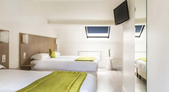 Четырёхместный номер Standard Hotel Bel Oranger Gare de Lyon