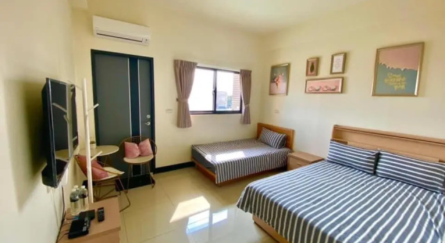 Standard Dreier Zimmer mit Balkon Art B&B