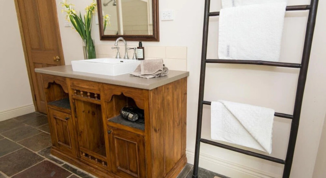 Hollyhock B&B, Rezervați Bed and Breakfast Macedon Daylesford and the Macedon Ranges