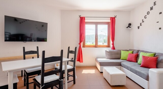 Two-bedrooms Sea View Apartment in Cannigione, Book Lejlighed Cannigione Emerald Coast