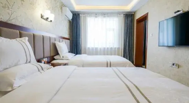 Люкс Deluxe Quansheng Hotel (Alatai Road Branch, Children's Hospital of Xinjiang Autonomous Region)
