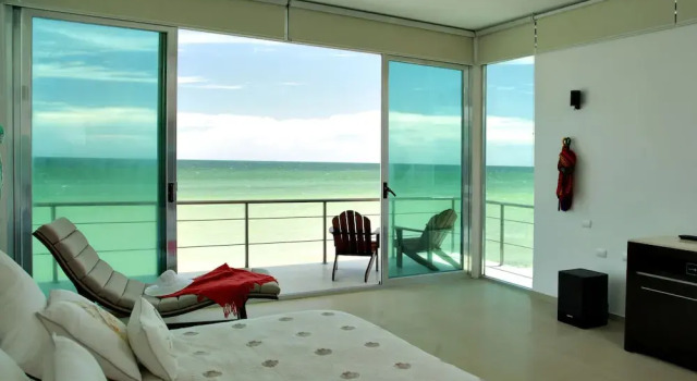Beachfront Upscale House in Telchac, Prenota Hotel Telchac Puerto 