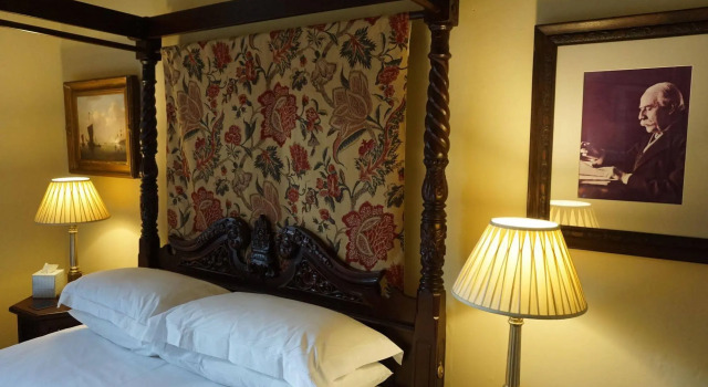 Wentworth House B & B