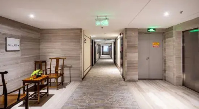 Hanshui Shanju Hotel (Danjiangkou Junzhou  Old  Street), Prenota Hotel Hotel a Hubei con parcheggio, Parcheggio