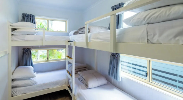 Вилла с балконом и с видом на воду NRMA Blue Dolphin Yamba Holiday Resort