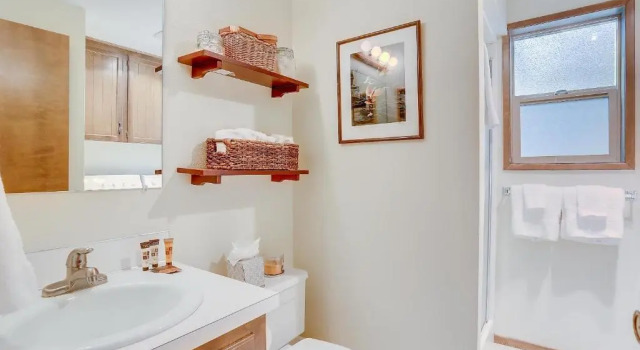 Коттедж с 4 комнатами 11 Camas-Hot Tub-4BR/2BA