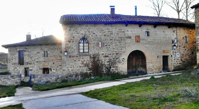 Casa Rural Caserío los Soriano, Забронировать Отель Барруэло-де-Сантульян 