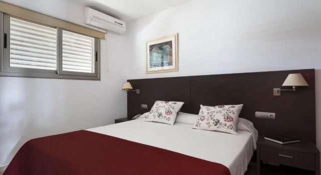 Апартаменты c 1 комнатой с балконом Aparthotel Bardon