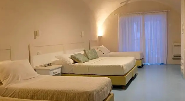 Пятиместный номер Standard Hotel Baia Di Puolo