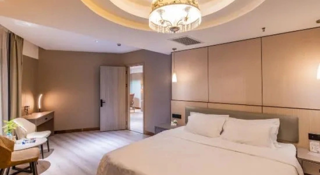 Двухместный люкс Business Yufeng International Hotel