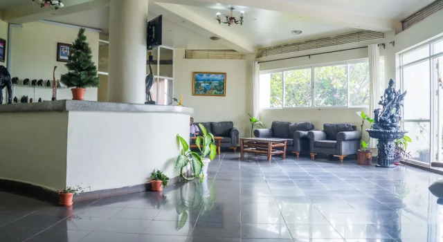 Springs International Hotel, Book Hotel Western Uganda National Parks Western Uganda