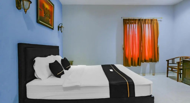 Suite Deluxe Istana Griya 2 Hotel Solo RedPartner