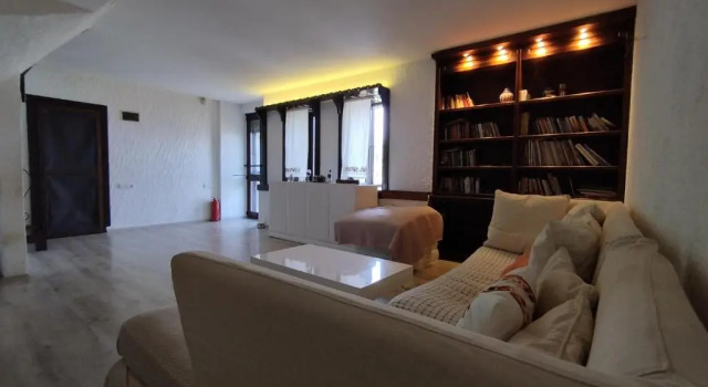 Escape to History in a Stunning Stone House with Garden and Sea View in the Heart of Alanya, Забронировать Отель Алания 
