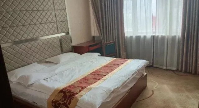 Люкс Deluxe Junyumingcheng Hotel