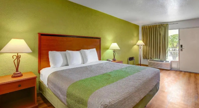 Standard Kahden hengen huone Days Inn Sonora Devils River