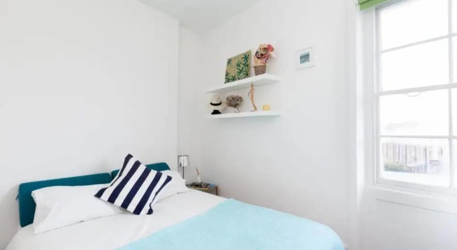 Arty Islington Home