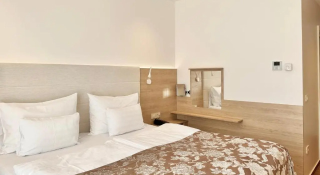 Двухместный номер Deluxe с балконом Boutique Hotel Grahor