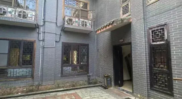 Xianlaiju Leisure Homestay (Liujian Ancient Town), Boek Hotel Meishan Sichuan