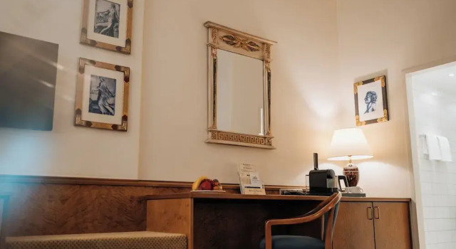 Полулюкс Hotel Viktoria