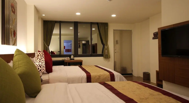 Четырёхместный номер Standard с балконом Maui B&B