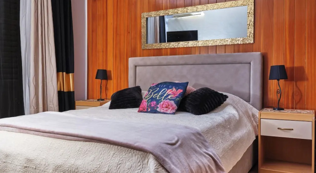 Трёхместный номер Standard с балконом Avalena Residence