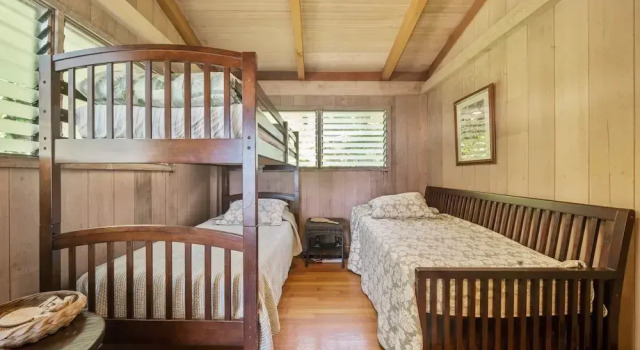 Kona Sunshine 2 Bedroom Home by RedAwning