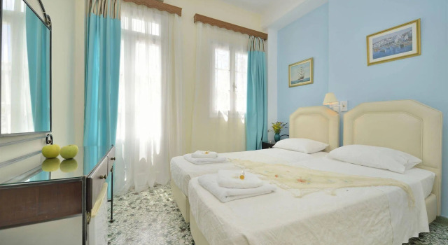 Galini Hotel, Забронировать Отель Миконос остров Миконос, рядом с Panagia Paraportiani Church