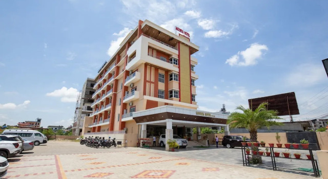 Mourya Hotel