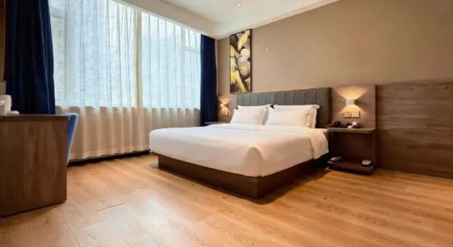 Люкс Superior 7 DaysInn Premium  (Dongying Dongcheng)