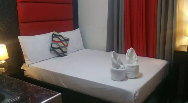 Luxury Suites 5, Rezervovat Hotel Angeles 